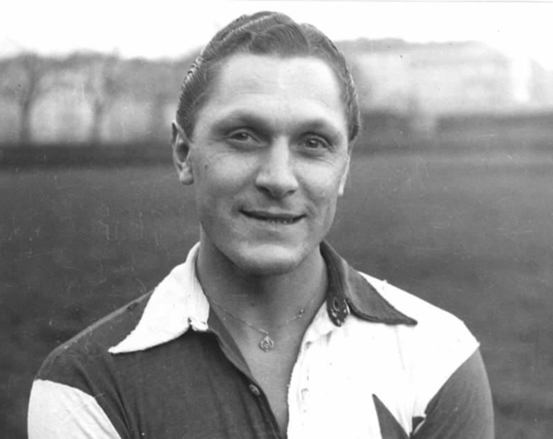 Josef Bican có tới 805 bàn thắng trong sự nghiệp